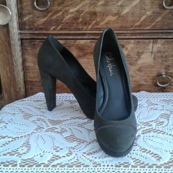 *HOST PICK!!! Cole Haan green suede feel heels - Picture 2 of 8